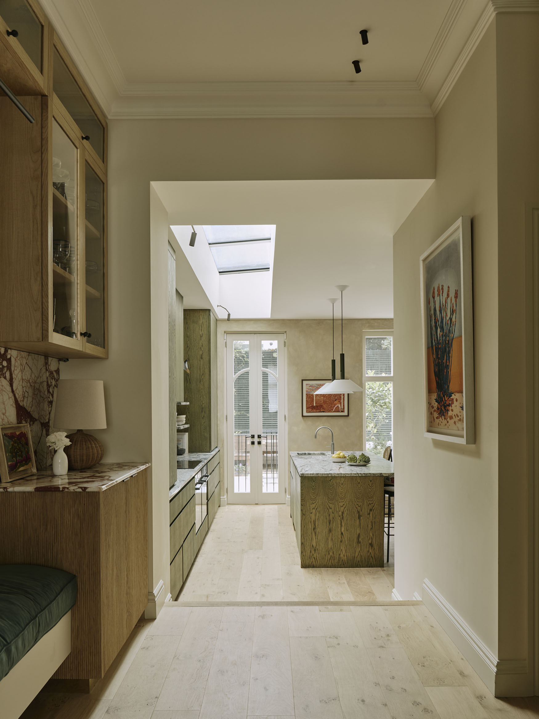 Image looking back into the kitchen, interior design by Studio Squire